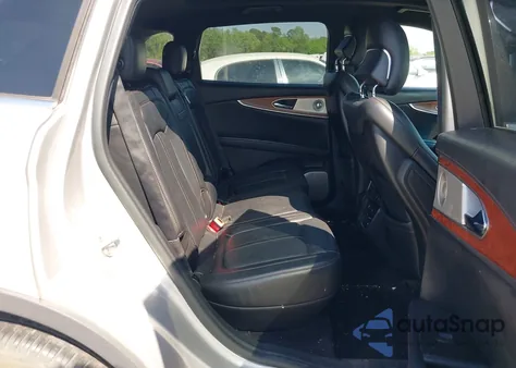 2016 Lincoln Mkx Black Label z USA, uszkodzony, nr VIN 2LMPJ7JP9GBL55709